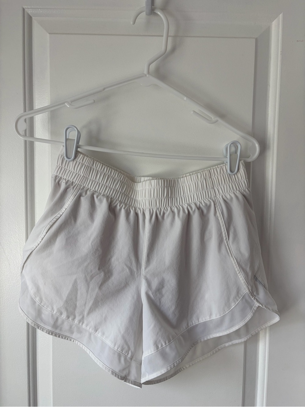 ATHLETA Mesh Racer Running 4” Athletic Shorts